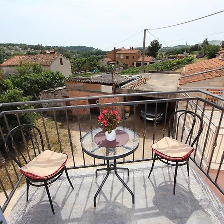 Apartment Mondelaco Rovinj Bagian luar foto
