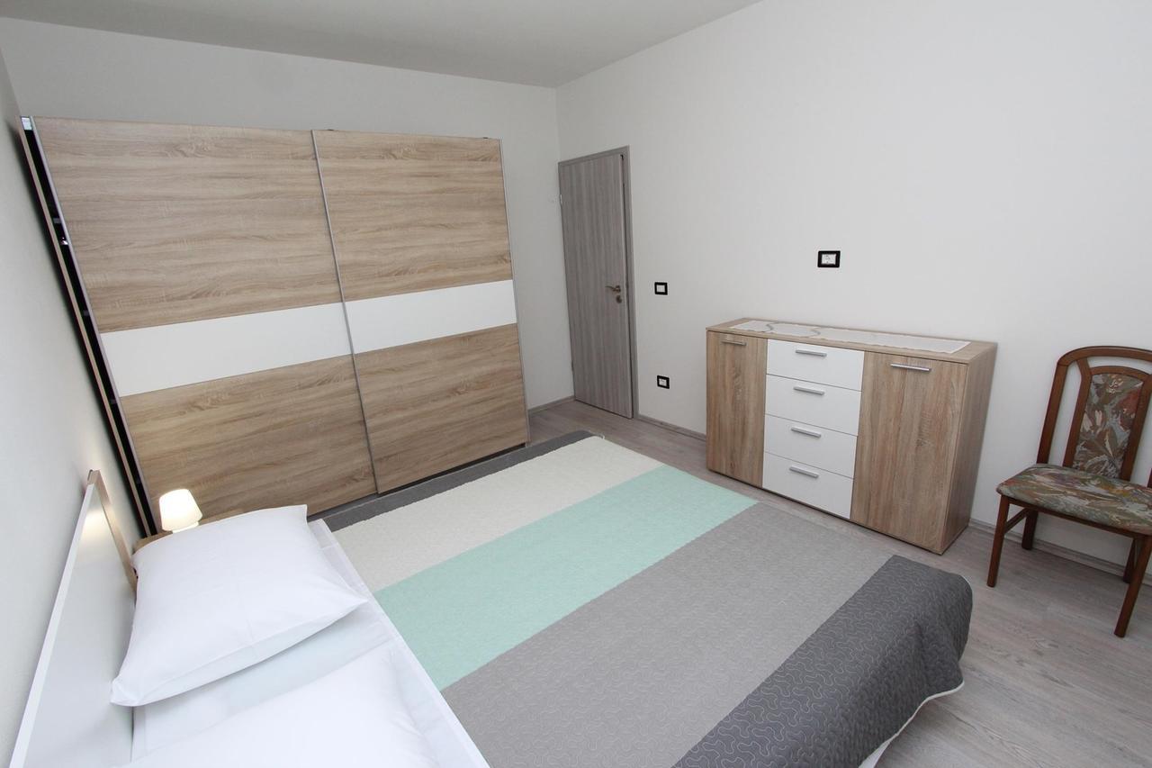 Apartment Mondelaco Rovinj Bagian luar foto