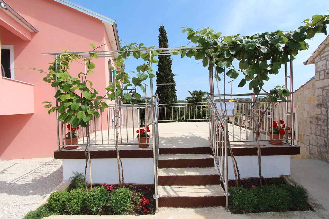 Apartment Mondelaco Rovinj Bagian luar foto